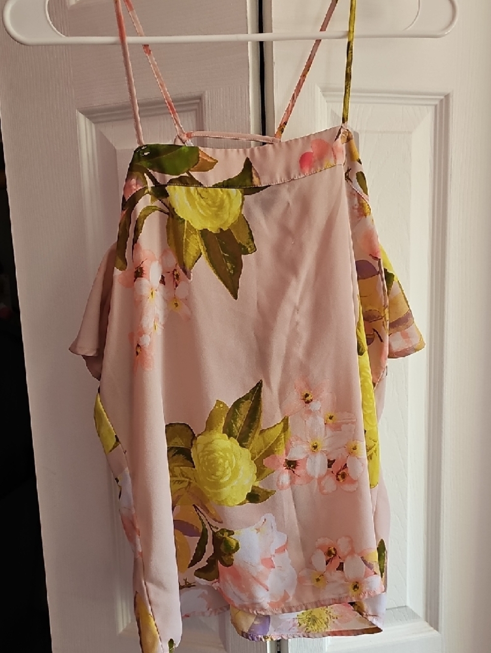 BOLD elements Pink Floral Cold-Shoulder Camisole - Picture 4 of 9